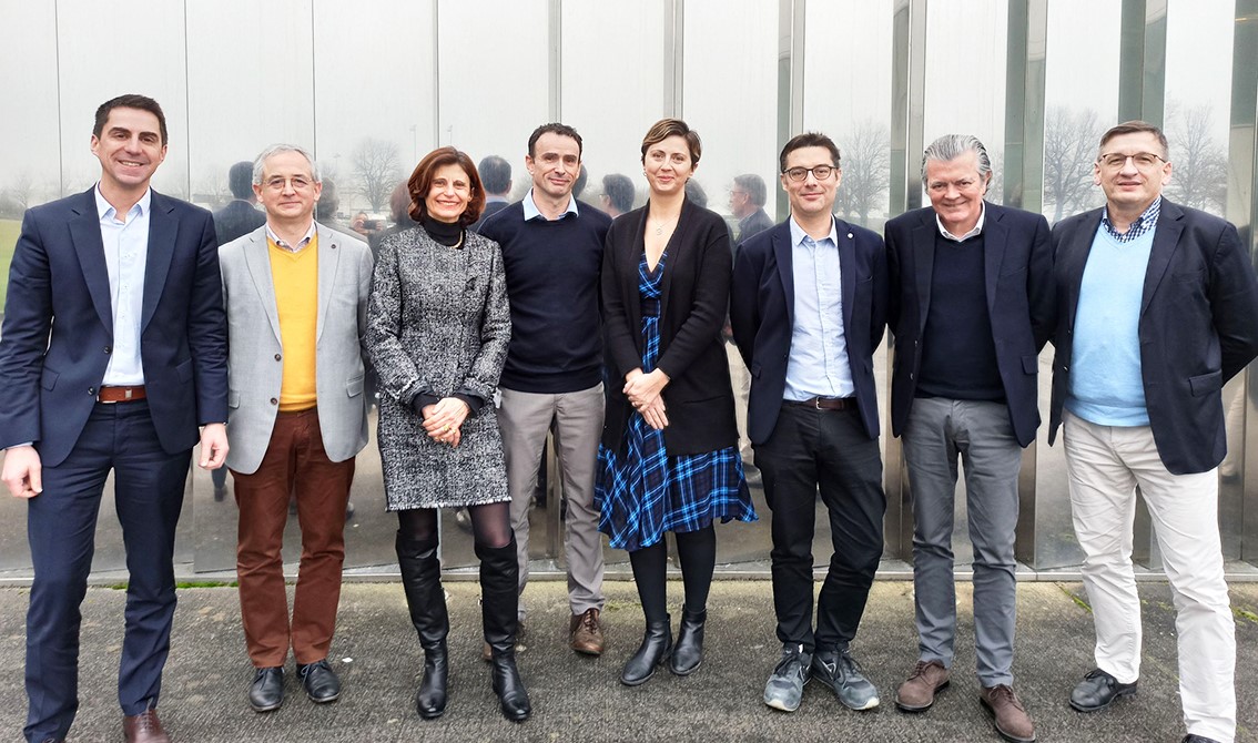 APLIX FRANCE Management